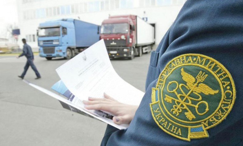 Прем'єр міністр України обіцяє закрити кордон для контрабанди